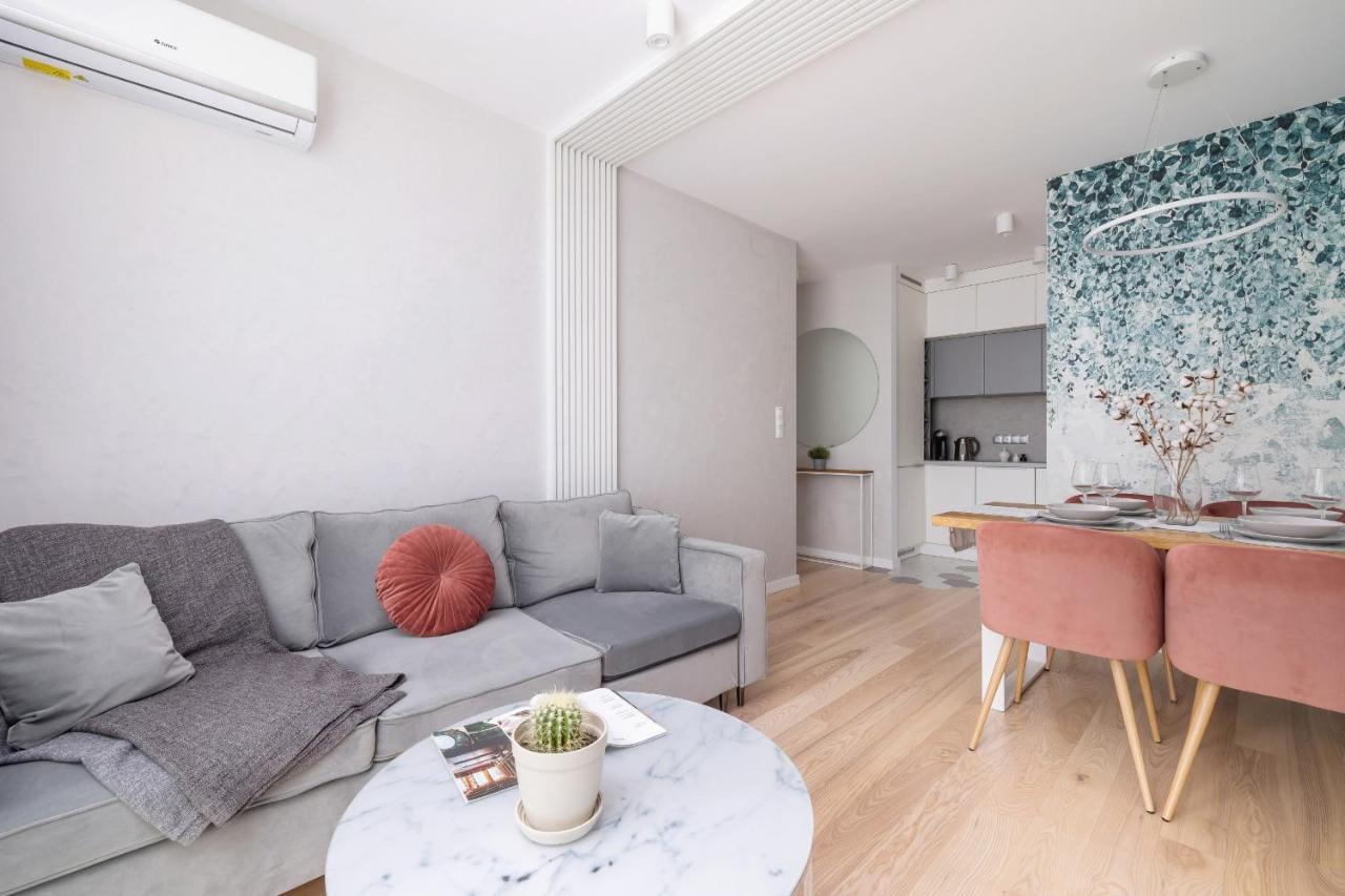 Vetulaniego Apartment With Air Conditioning & Parking By Renters Prestige كراكوفيا المظهر الخارجي الصورة